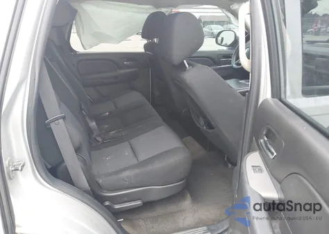 2010 Chevrolet Tahoe Ls z USA, uszkodzony, nr VIN 1GNUCAE00AR114317